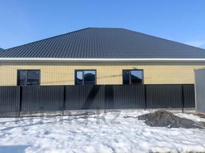 Отдельный дом · 5 комнат · 180 м² · 4 сот., Ул.Акжелен за 37 млн ₸ в Деркуле
