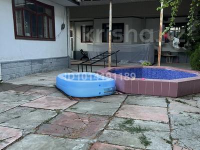 Жеке үй · 6 бөлме · 270 м² · 14 жүзд., Рустемова 4, бағасы: 250 млн ₸ в Аксукенте