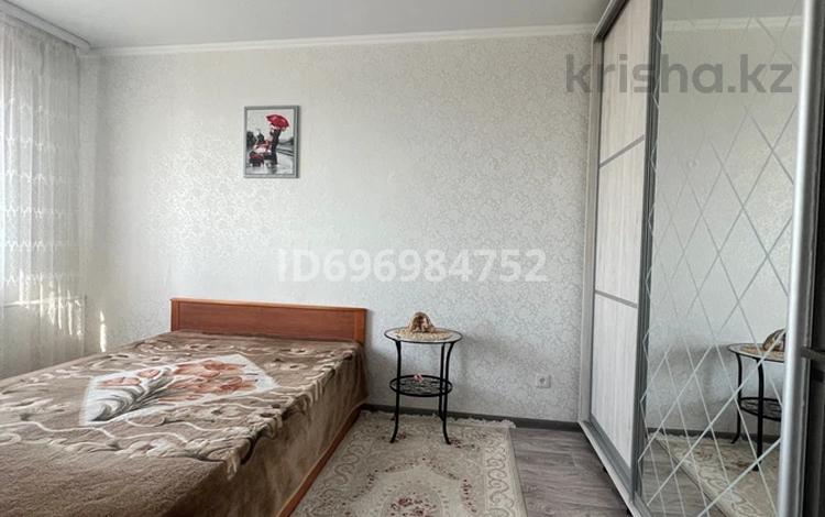 4-комнатная квартира · 78 м² · 10/10 этаж, Майкудук, МкрГолубыепруды 6 — Сырдарья, Айгерим за 26 млн ₸ в Караганде, Алихана Бокейханова р-н — фото 3