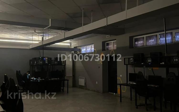 Действующий компьютерный клуб · 150 м² за 15 млн ₸ в Таразе, мкр Карасу — фото 16