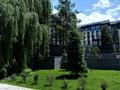 2-бөлмелі пәтер · 47 м² · 5/5 қабат, Ерменсай ш/а., Ушкемпирова 42 — проспект Аль Фараби, бағасы: ~ 56.9 млн ₸ в Алматы, Бостандыкский р-н