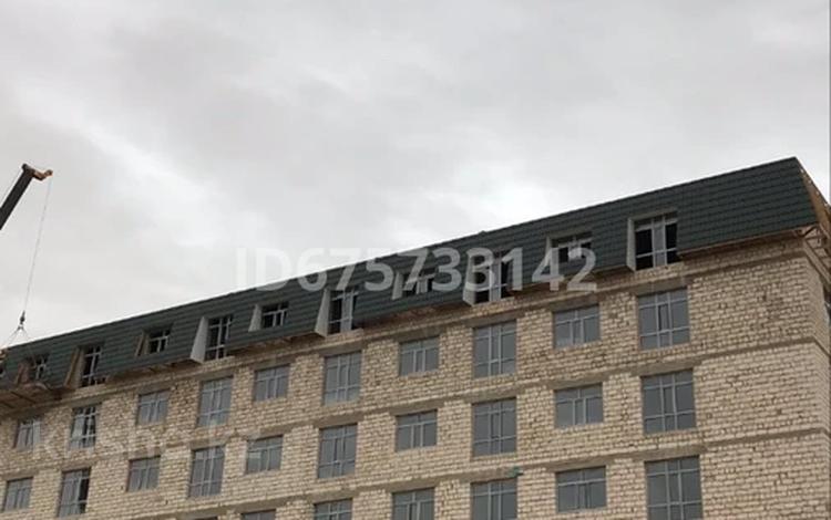 1-комнатная квартира, 56 м², 7/7 этаж, 5 мкр за 9 млн 〒 в Жанаозен — фото 2
