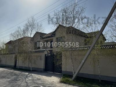 Отдельный дом · 8 комнат · 344.6 м² · 11 сот., Рахмет Жолаева 31 за 300 млн ₸ в Таразе