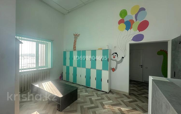 Помещение 138 м². Детский сад Улы Бала · 137 м² за 150 млн ₸ в Астане, Есильский р-н — фото 2