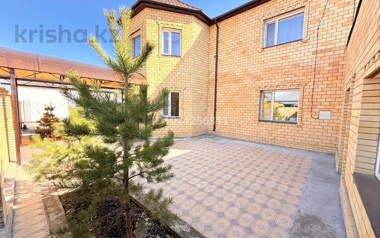 Отдельный дом · 6 комнат · 250 м² · 10 сот., мкр Кунгей , Мкр Кунгей Жакана Смакова 7 — Возле Нефедовского поворота за 100 млн ₸ в Караганде, Казыбек би р-н — фото 2