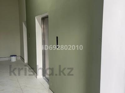 2-комнатная квартира, 78 м², 12/13 этаж, тулебаева 5 за 34 млн 〒 в Астане, Алматы р-н