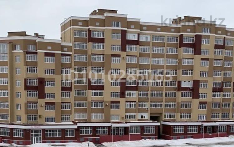 2-бөлмелі пәтер · 64.7 м² · 5/9 қабат, мкр. Алтын орда, Тауелсиздик 18А, бағасы: 29 млн 〒 в Актобе — фото 2