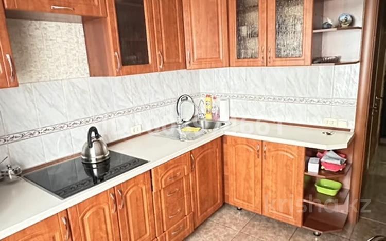 2-бөлмелі пәтер · 52 м² · 9/10 қабат, Валиханова 159 — Байсеитова, бағасы: 260 000 ₸ в Семее — фото 2
