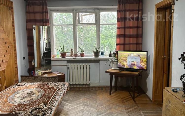 2-комнатная квартира, 39 м², 4/4 этаж, Толе би — Айтиева