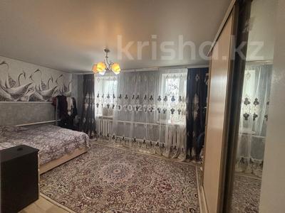 Отдельный дом · 4 комнаты · 100 м² · 10 сот., 50 лет октября 20 — Магазин Береке за 15 млн ₸ в Шортандах