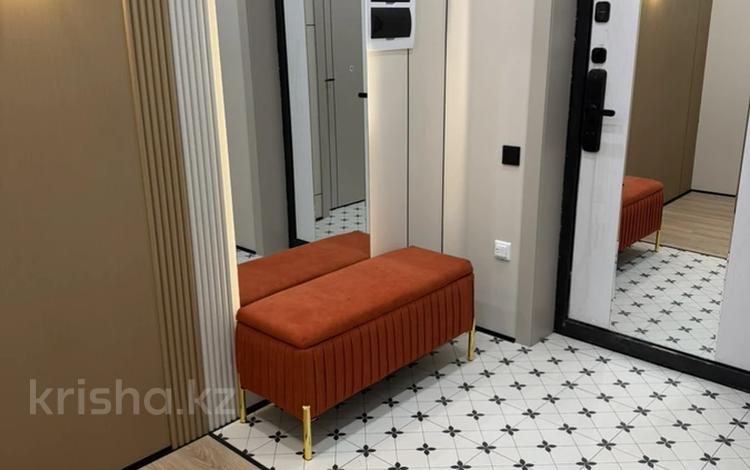 2-комнатная квартира · 45 м² · 6/6 этаж, мкр. Алтын орда, Тауелсиздык 11 А — Ледовая арена, Анага тагзым, Апорт, Дару за 22 000 ₸ в Актобе — фото 2