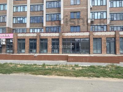 Свободное назначение, офисы, магазины и бутики, салоны красоты, медцентры и аптеки, образование, кабинеты и рабочие места · 210 м² за 750 000 ₸ в Актобе, мкр. Алтын орда