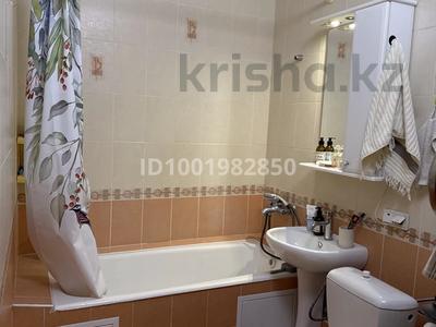 Аренда квартир в Алматы: 1-комнатная квартира · 37 м² · 2/6 этаж, Достык 114 — Достык Сатпаева за 290 000 〒 1-комнатная квартира · 37 м² · 2/6 этаж, Достык 114 — Достык Сатпаева за 290 000 〒 в Алматы, Медеуский р-н