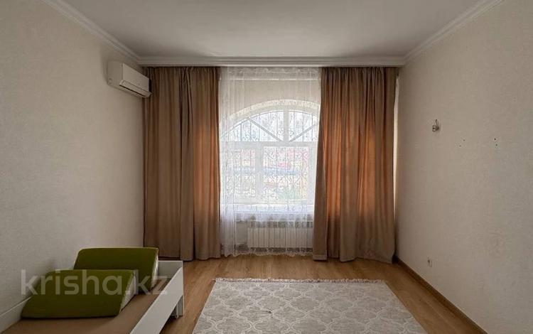 2-комнатная квартира · 68.5 м² · 8/8 этаж, алии молдагуловой за 20.5 млн ₸ в Актобе — фото 5