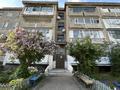 2-бөлмелі пәтер · 49.65 м² · 4/4 қабат, Валиханова 10 — 7 школа, акимат, больница, бағасы: 10 млн ₸ в  — фото 8