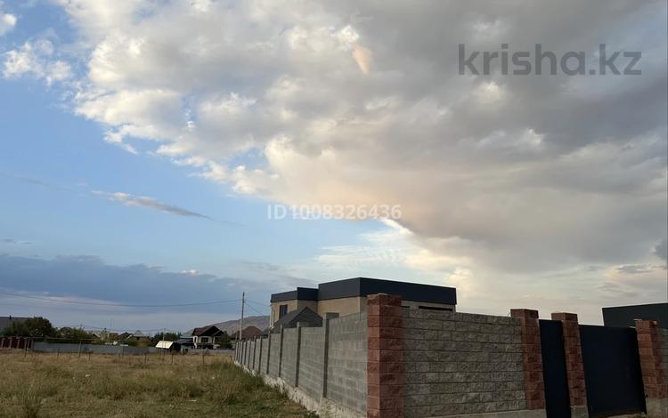 Жеке үй · 7 бөлме · 400 м² · 15 сот., Абылайхана, бағасы: 2 млн 〒 в Талгаре — фото 2