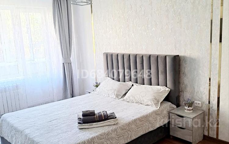 1-комнатная квартира · 40 м² · 2/5 этаж, Абая 107 — Ситицентр(Универмаг) за 12 000 ₸ в Уральске — фото 15
