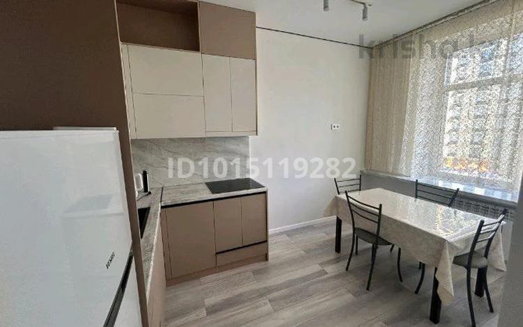 1-комнатная квартира · 40.5 м² · 5/10 этаж, мкр Юго-Восток, Строителей 28/3 за 200 000 ₸ в Караганде, Казыбек би р-н — фото 3