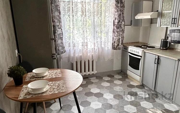 1-комнатная квартира · 33 м², Набережная 9 — Напротив Народного банка/Набережная-Астана за 8 000 〒 в Павлодаре — фото 2