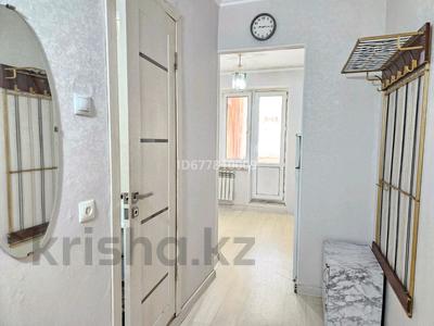 1-комнатная квартира · 35 м² · 1/5 этаж, мкр 5, Молдагуловой 8- корпус 1 — Есет батыра за 10 000 ₸ в Актобе