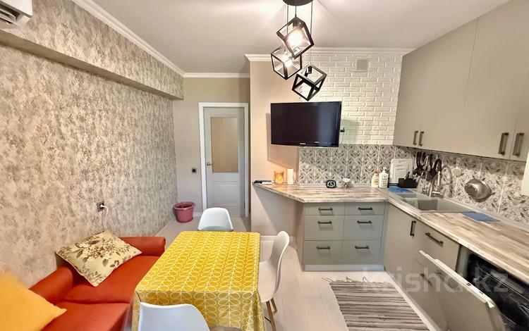 2-комнатная квартира · 60 м² · 3/5 этаж, Чокина 198 — Байзакова, Толе би, Богенбай Батыра за 400 000 ₸ в Алматы, Алмалинский р-н — фото 2