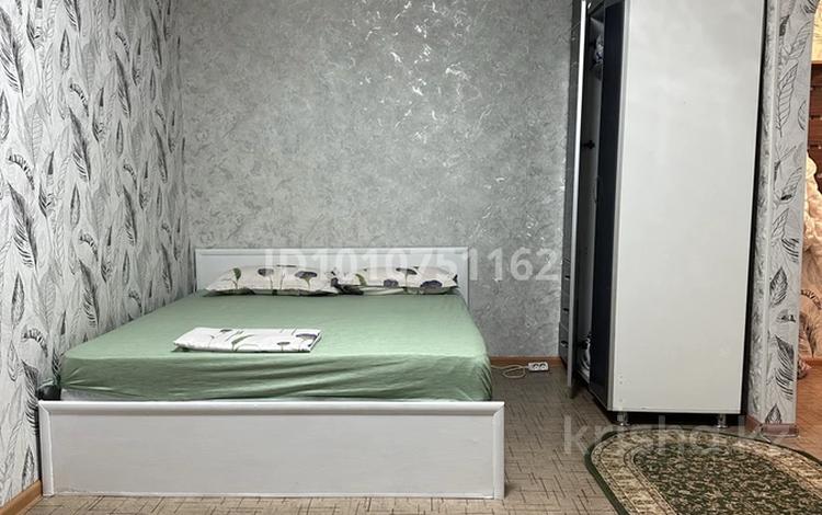 1-бөлмелі пәтер · 35 м² · 4/5 қабат, Гарышкер 7 — Акимат,налоговая ,стадион, бағасы: 13 000 ₸ в Жезказгане — фото 3