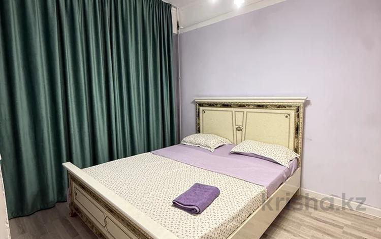 2-бөлмелі пәтер · 50 м² · 6/12 қабат, 16-ш/а. 63 — Трк Актау море 10 минут халык арена 10 минут, бағасы: 8 000 ₸ в 16-й мкр  — фото 2