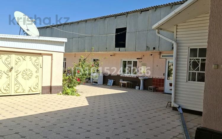 Отдельный дом · 4 комнаты · 200 м² · 7.9 сот., мкр Катынкопыр 18 — Школа 52 садик магазин" селмаг " за 39 млн ₸ в Шымкенте, Абайский р-н — фото 2