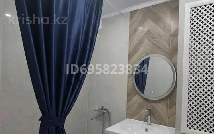 1-комнатная квартира · 45 м² · 1/9 этаж, мкр 4 38 — Мост Сырым Датова за 20 000 ₸ в Уральске — фото 9