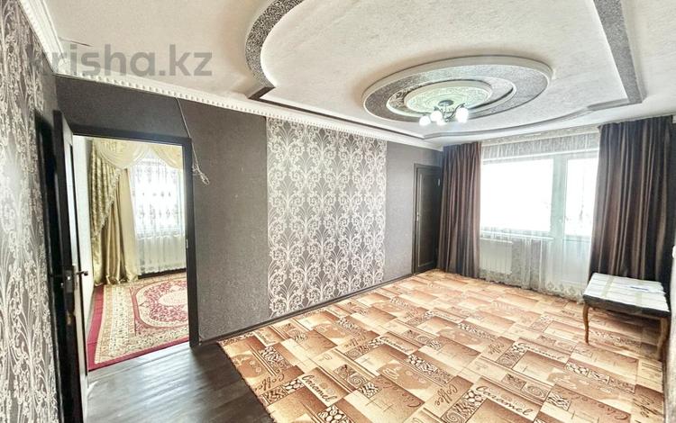 3-комнатная квартира · 48 м² · 4/5 этаж, мкр Юго-Восток, 28й микрорайон, пр Республики за 17 млн ₸ в Караганде, Казыбек би р-н — фото 2
