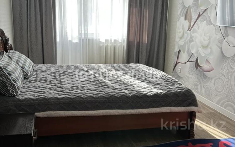 1-бөлмелі пәтер · 34 м² · 1/5 қабат, мкр 4 13, бағасы: 10 000 ₸ в Уральске — фото 2