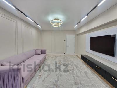 3-комнатная квартира, 90 м², 1/5 этаж, жарокова — сатпаева за 64.5 млн 〒 в Алматы, Бостандыкский р-н