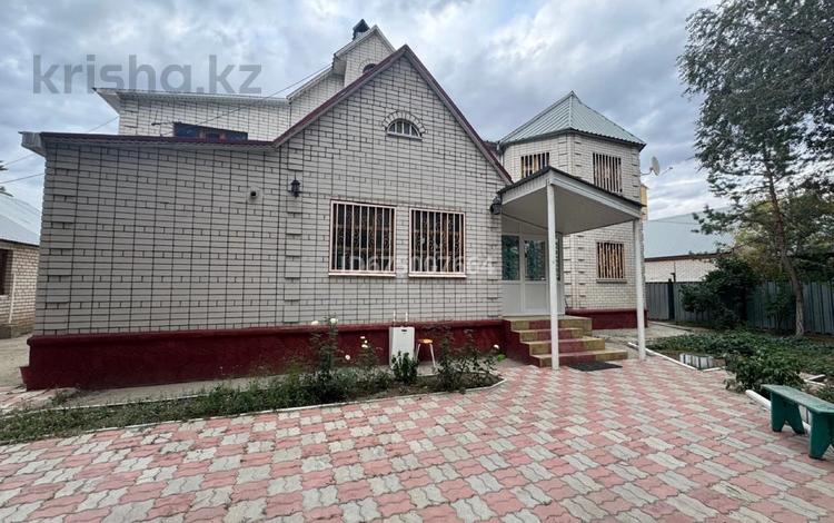 Отдельный дом · 8 комнат · 285.8 м² · 10 сот., Старый город, Некрасова 144 за 50 млн ₸ в Актобе — фото 41