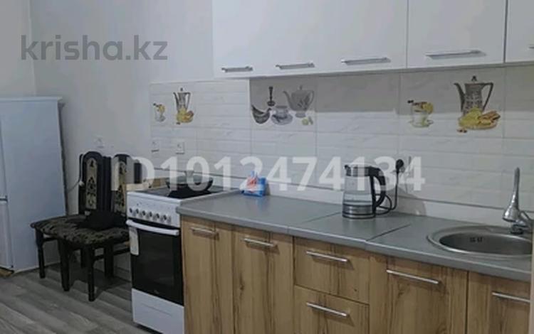1-комнатная квартира · 45 м² · 1/12 этаж, мкр Акбулак, Дарабоз за 180 000 ₸ в Алматы, Алатауский р-н — фото 2
