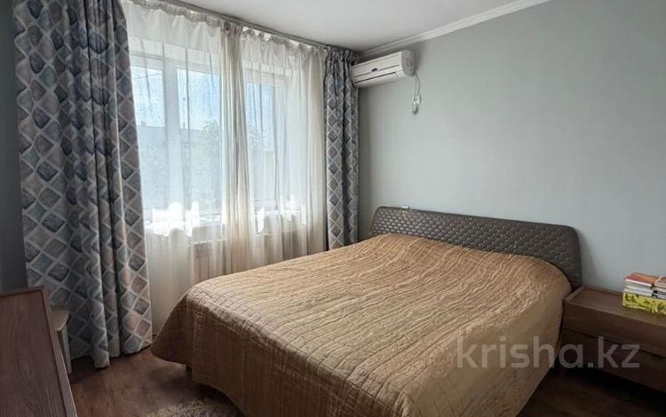 4-комнатная квартира · 85 м² · 5/5 этаж, тулебаева за 77 млн ₸ в Алматы, Медеуский р-н — фото 2