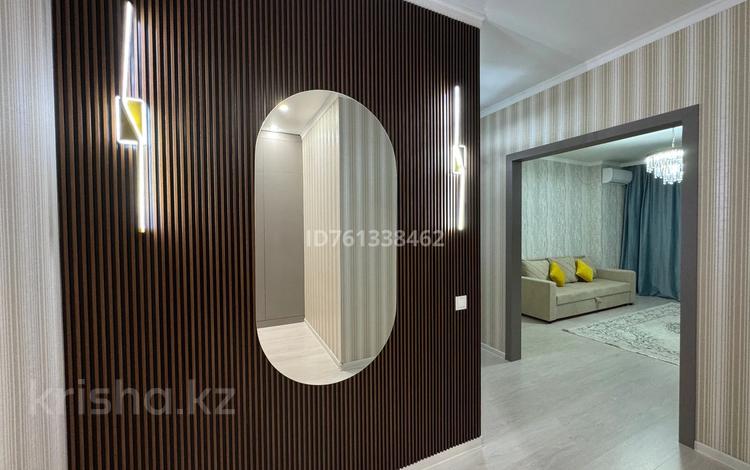 2-комнатная квартира · 65 м² · 13/22 этаж, Роза Багланова 6/2 — Туран-Орынбор- Роза Багланова за 18 000 ₸ в Астане, Нура р-н — фото 2