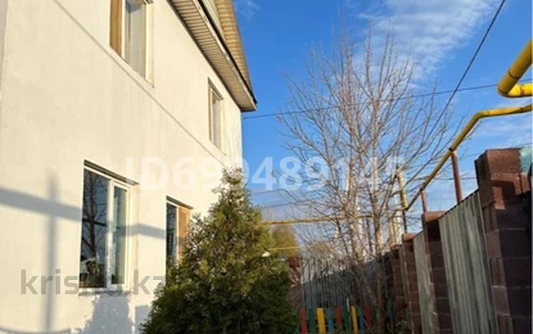Отдельный дом · 11 комнат · 250 м² · 8 сот., Рыскулова 23 за 80 млн 〒 в  — фото 2