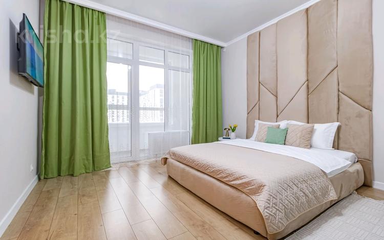 1-комнатная квартира · 40 м² · 4/10 этаж, Толе би 59 — Хан шатыр/ Зелёный квартал за 18 000 〒 в Астане, Нура р-н — фото 2