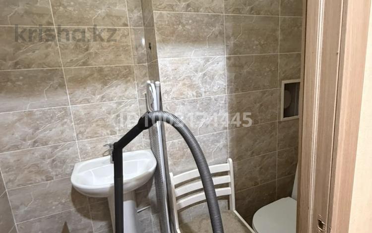 2-комнатная квартира · 65 м² · 3/19 этаж, Касым Аманжолова 26/1 — Нажмидинова за 250 000 ₸ в Астане, Сарайшык р-н — фото 2