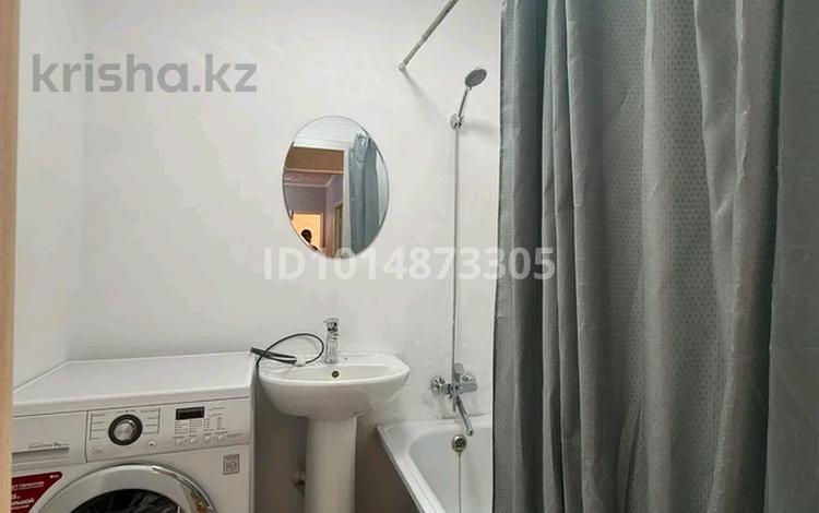 2-комнатная квартира · 54 м² · 2/9 этаж, мкр Юго-Восток, Мкр Юго-Восток, мкр Степной 4 13 за 200 000 ₸ в Караганде, Казыбек би р-н — фото 2