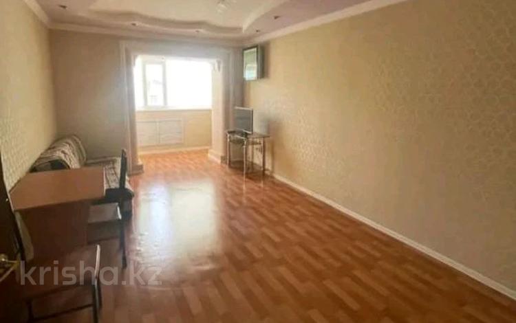 2-комнатная квартира · 65 м² · 4/10 этаж, 12мкр 37а за 140 000 ₸ в Актобе — фото 2