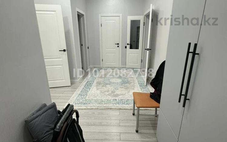2-бөлмелі пәтер · 86 м² · 1/5 қабат, ул. Ораза Татеулы 19Б/1, бағасы: 33 млн ₸ в Актобе — фото 2