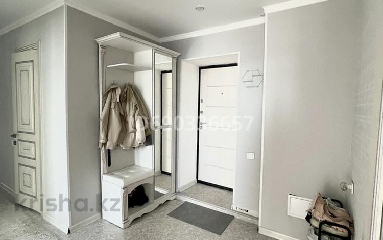 3-комнатная квартира, 70 м², 9/9 этаж, Шмидта 9/1 за 17 млн 〒 в Семее — фото 6