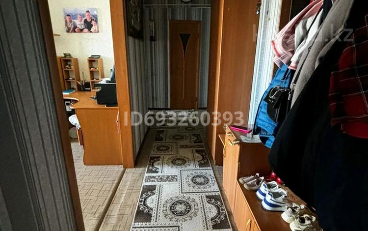 2-комнатная квартира, 52.8 м², 5/9 этаж, металургов 7г за 13.5 млн 〒 в Темиртау — фото 2
