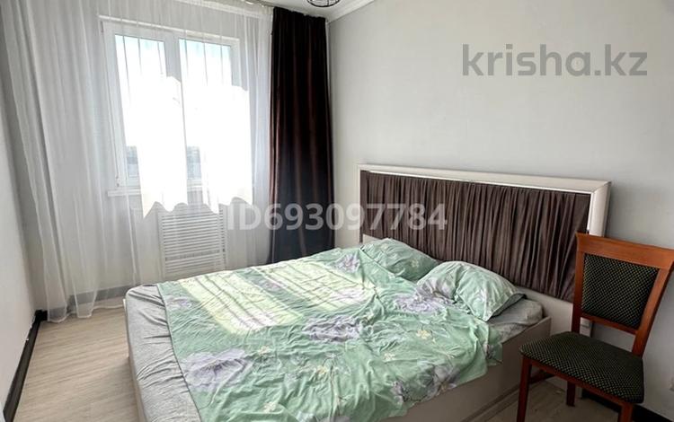2-комнатная квартира · 45 м² · 10/18 этаж, Сырым Датова 32/2 за 150 000 ₸ в Уральске — фото 9