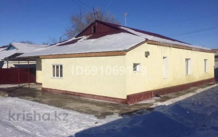 5-комнатный дом помесячно, 157 м², Нуркен Абдирова за 800 000 〒 в Жезказгане — фото 2