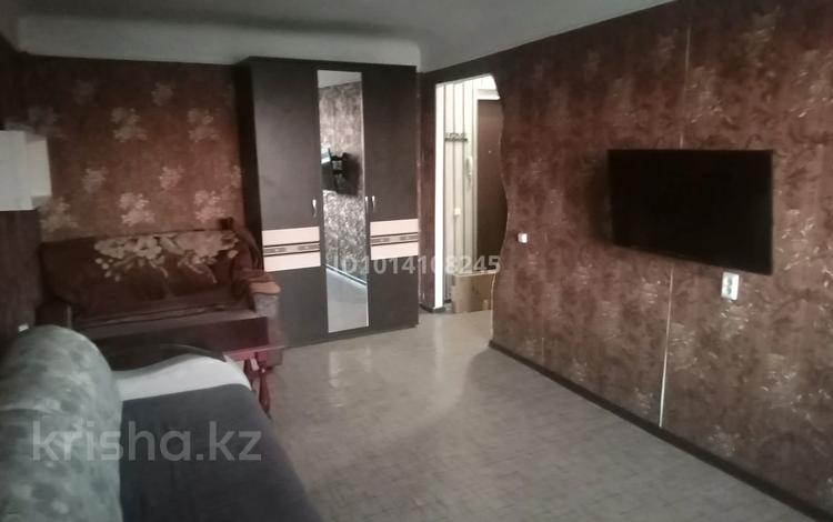 1-комнатная квартира · 32 м² · 5/5 этаж, 35 квартал 19 за 100 000 ₸ в Семее — фото 2