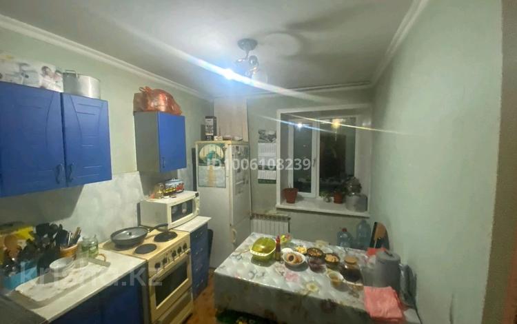 2-комнатная квартира · 45 м² · 2/9 этаж, Майкудук, Майкудук, 19й микрорайон 43 за 12 млн 〒 в Караганде, Алихана Бокейханова р-н — фото 8