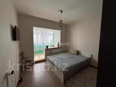 2-комнатная квартира · 52 м² · 5/9 этаж, Толе би 110 за 300 000 ₸ в Алматы, Алмалинский р-н