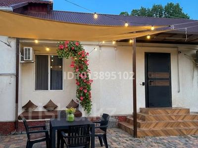 Дом · 2 комнаты · 55 м², мкр Коктем-1, Мкр Коктем-1,Пирогова 28 за 50 000 ₸ в Алматы, Бостандыкский р-н